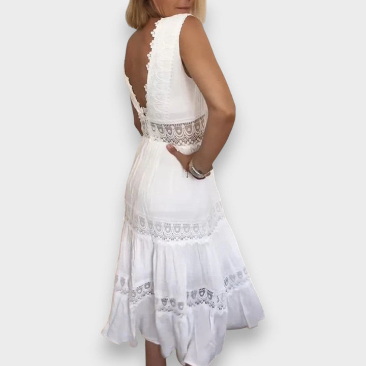 Elsbeth | Elegant Lace Dress with V-Neck