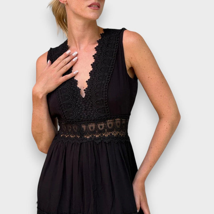 Elsbeth | Elegant Lace Dress with V-Neck
