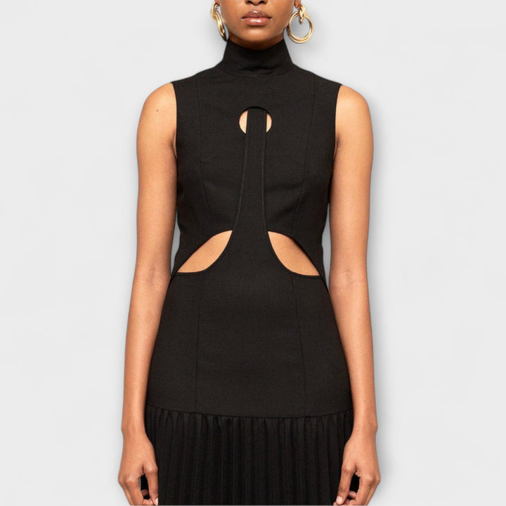 Kristen - Maxi Dress with Pleat and Keyhole Cut-Out