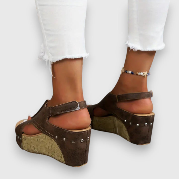 Mia – Vintage Platform Sandal