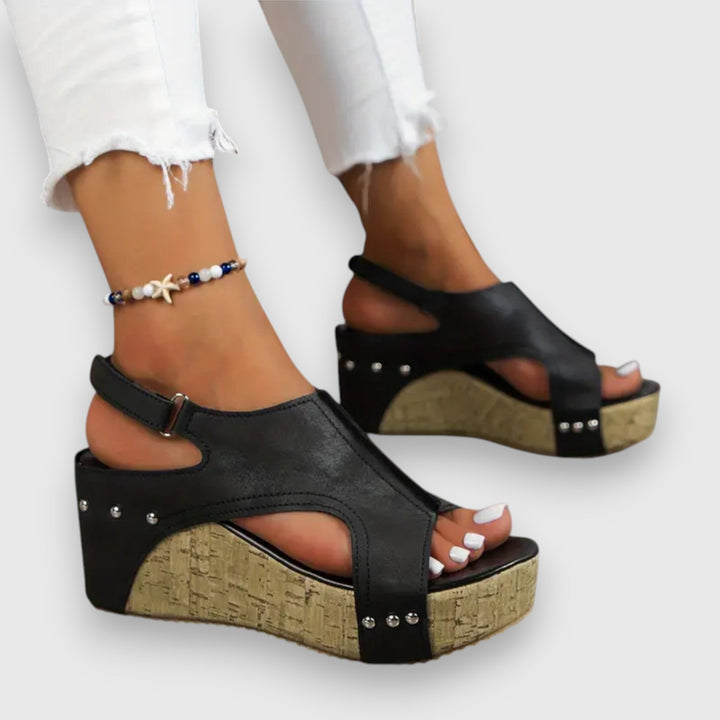 Mia – Vintage Platform Sandal